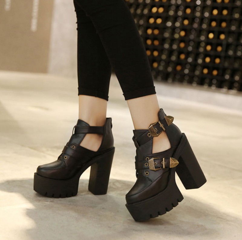 Women's Spring/Autumn Round Toe High Heels Pumps