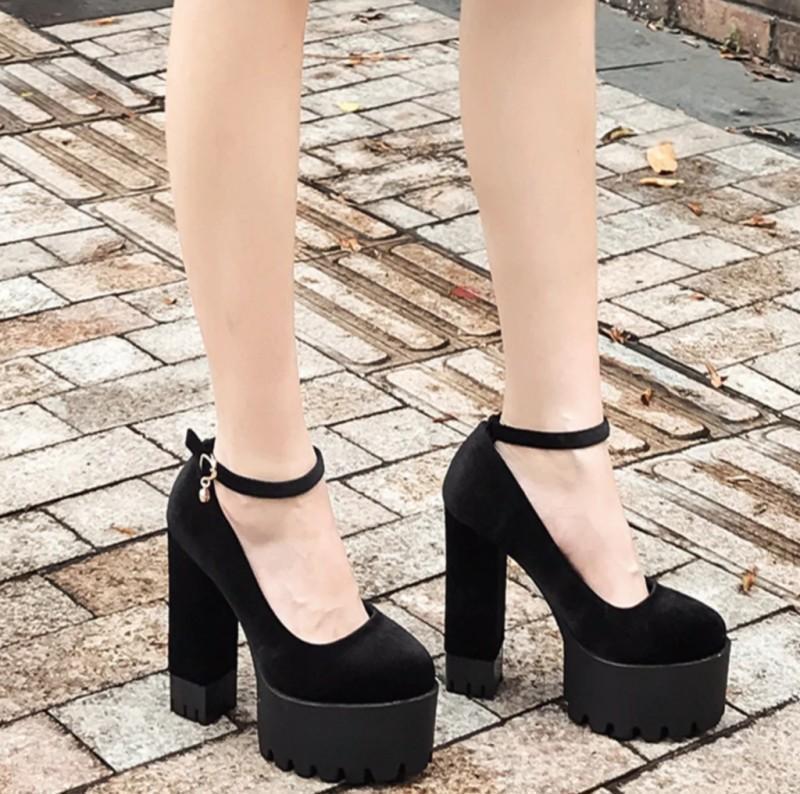 Women's Spring/Autumn Round Toe Pumps With Square Heels